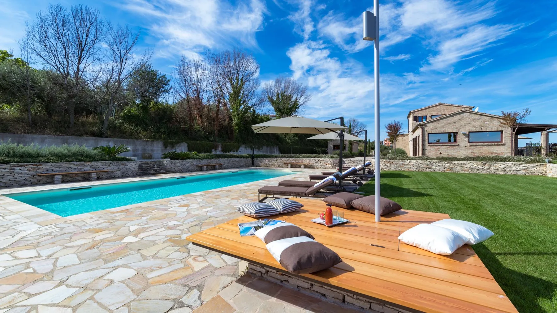 BORGO DA MONTE 8 - Marche