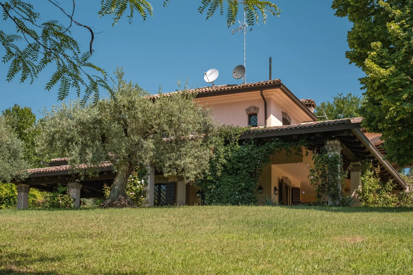 DOLCE COLLINA 10 - Emilia Romagna