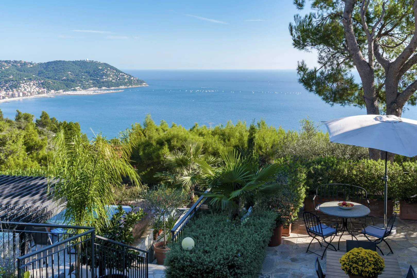 VILLA NEL BLU 8 - Liguria
