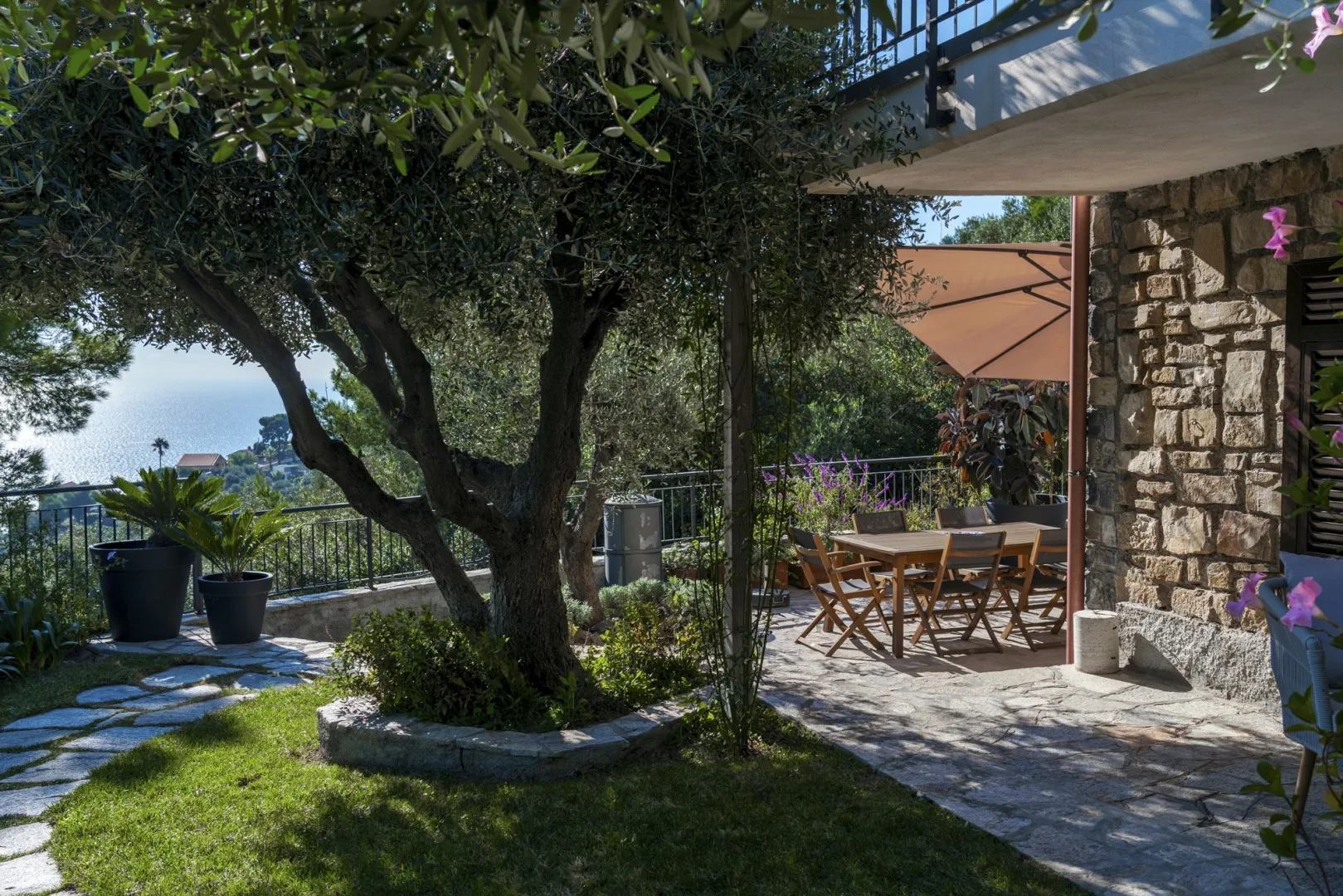 VILLA NEL BLU 8 - Liguria