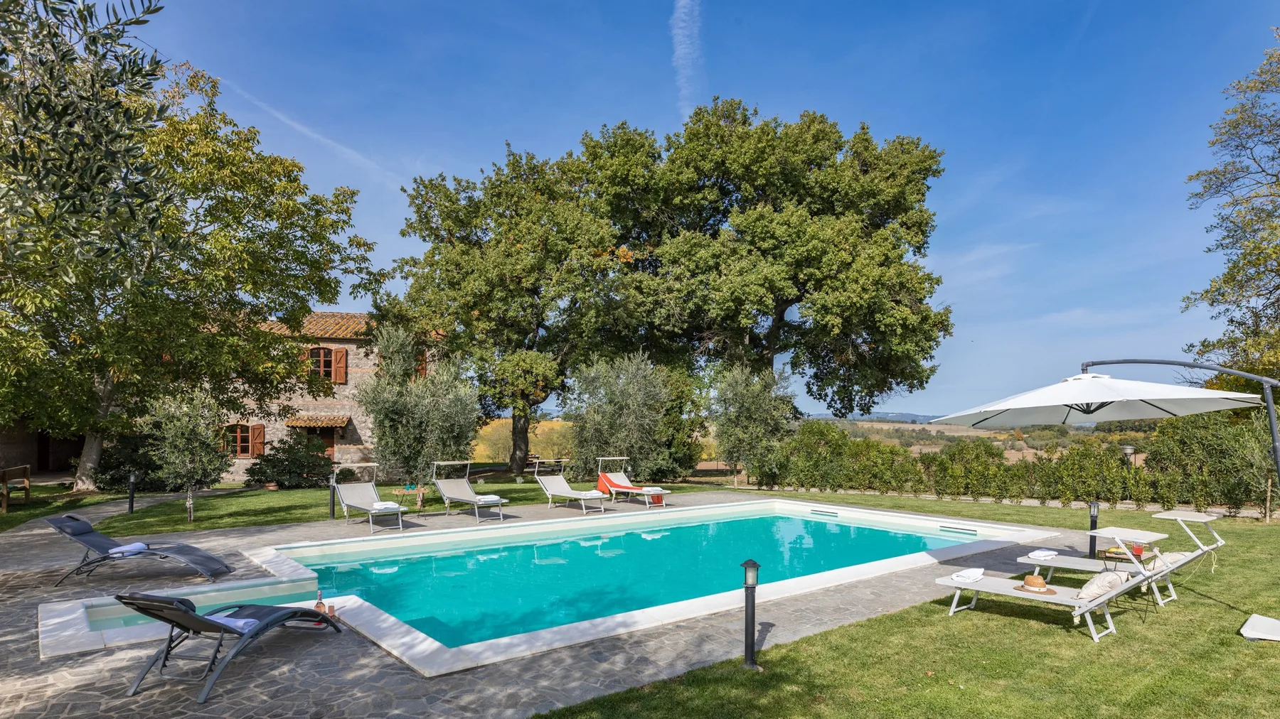 CASALE LE TRE QUERCE 8+1 - Umbria