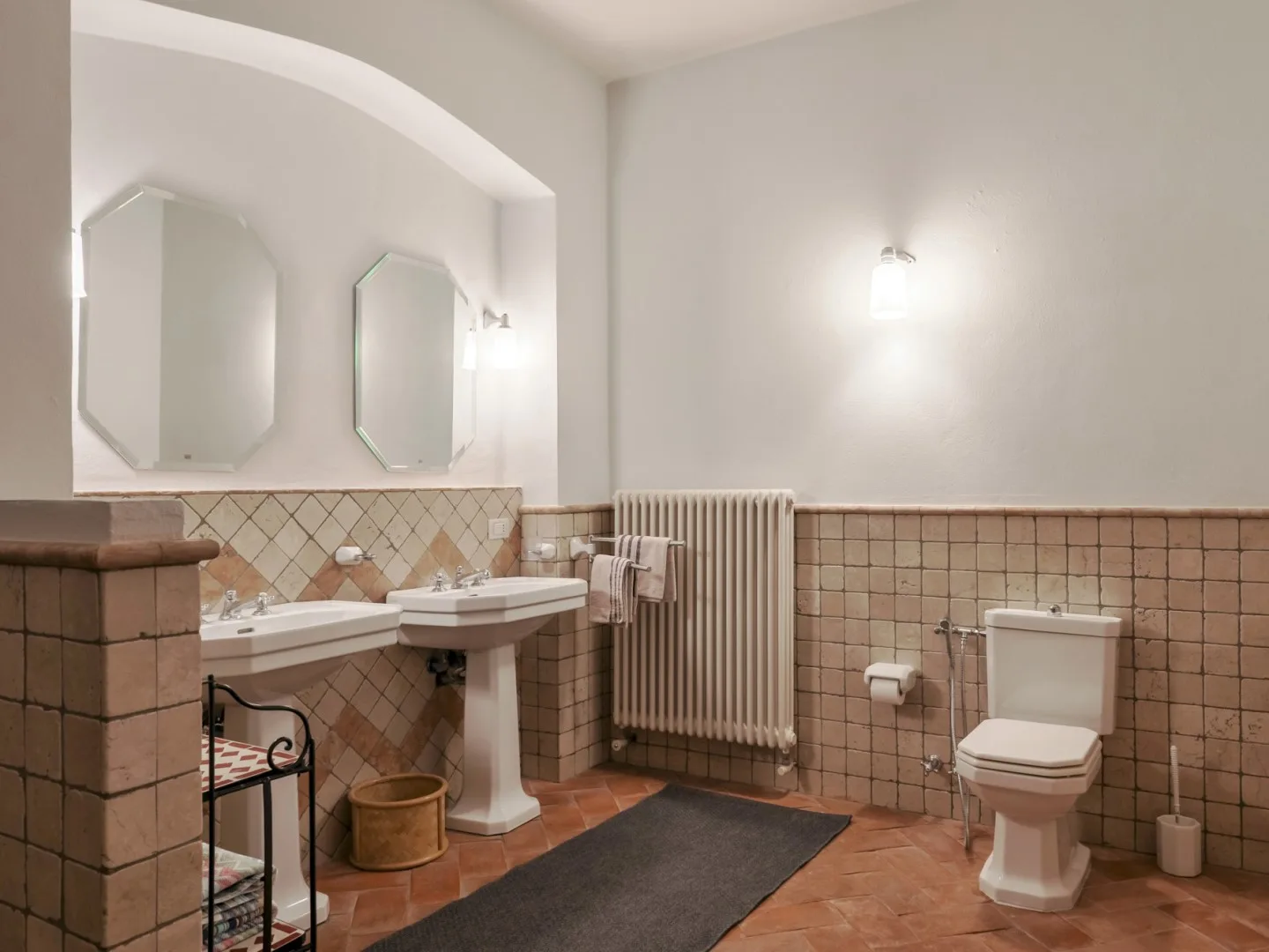 TENUTA NAVELLI 12+2 - Lombardy