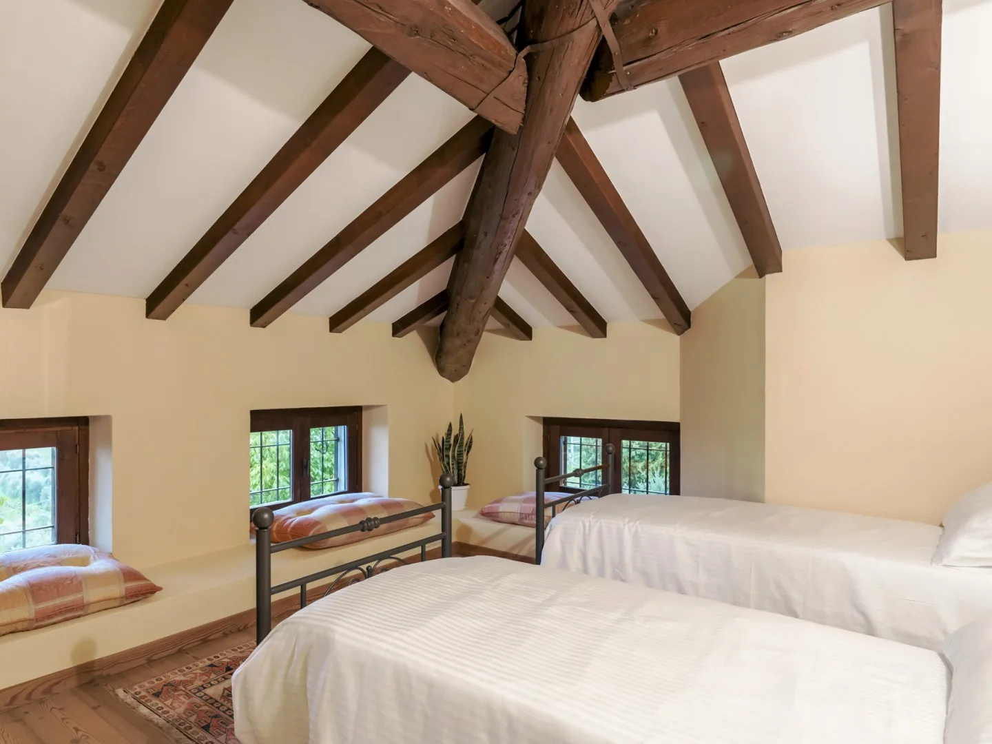 TENUTA NAVELLI 12+2 - Lombardy