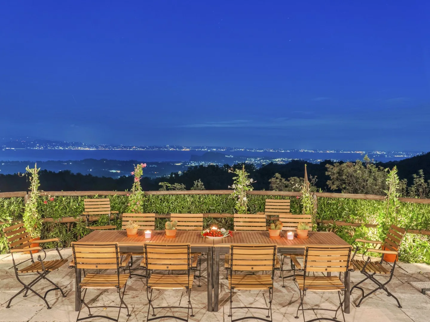 TENUTA NAVELLI 12+2 - Lombardy