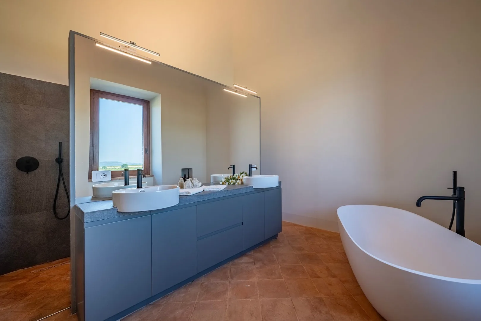 TENUTA ORSINI 9+3 - Lazio
