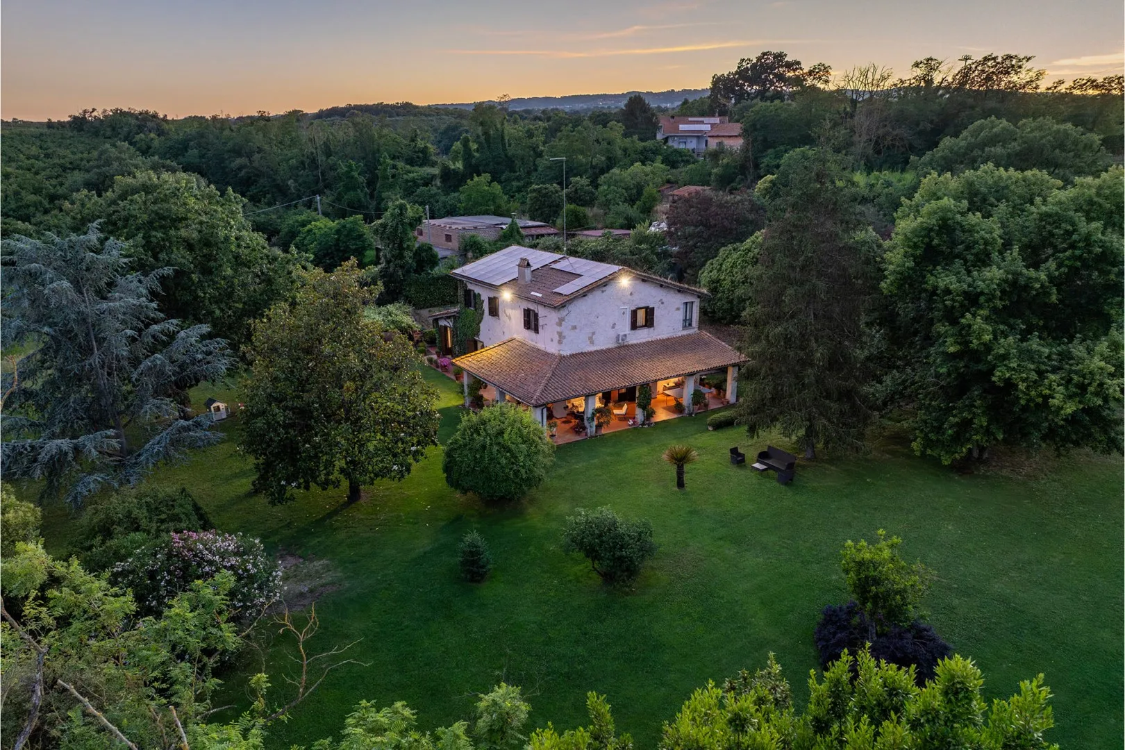 CASALE LE QUERCE 8+2 - Lazio