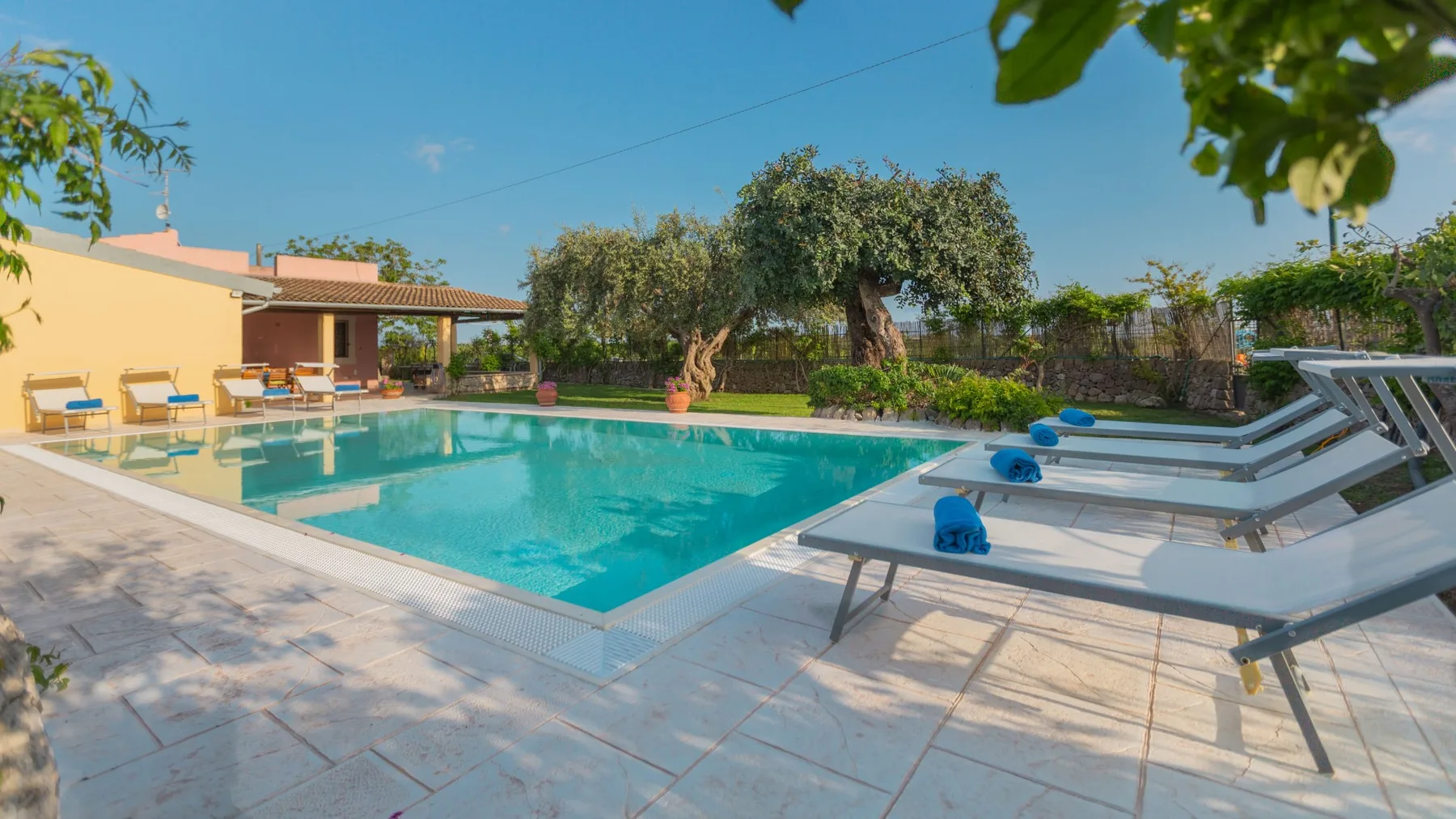 IL GIARDINO DEI LIMONI 8 - Sicily