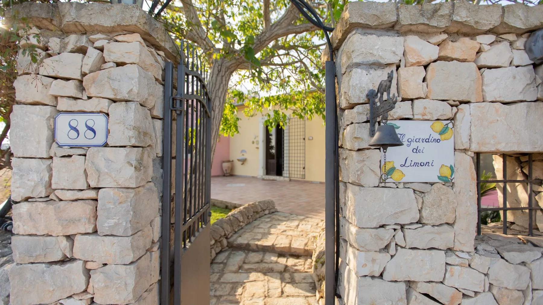 IL GIARDINO DEI LIMONI 8 - Sicily