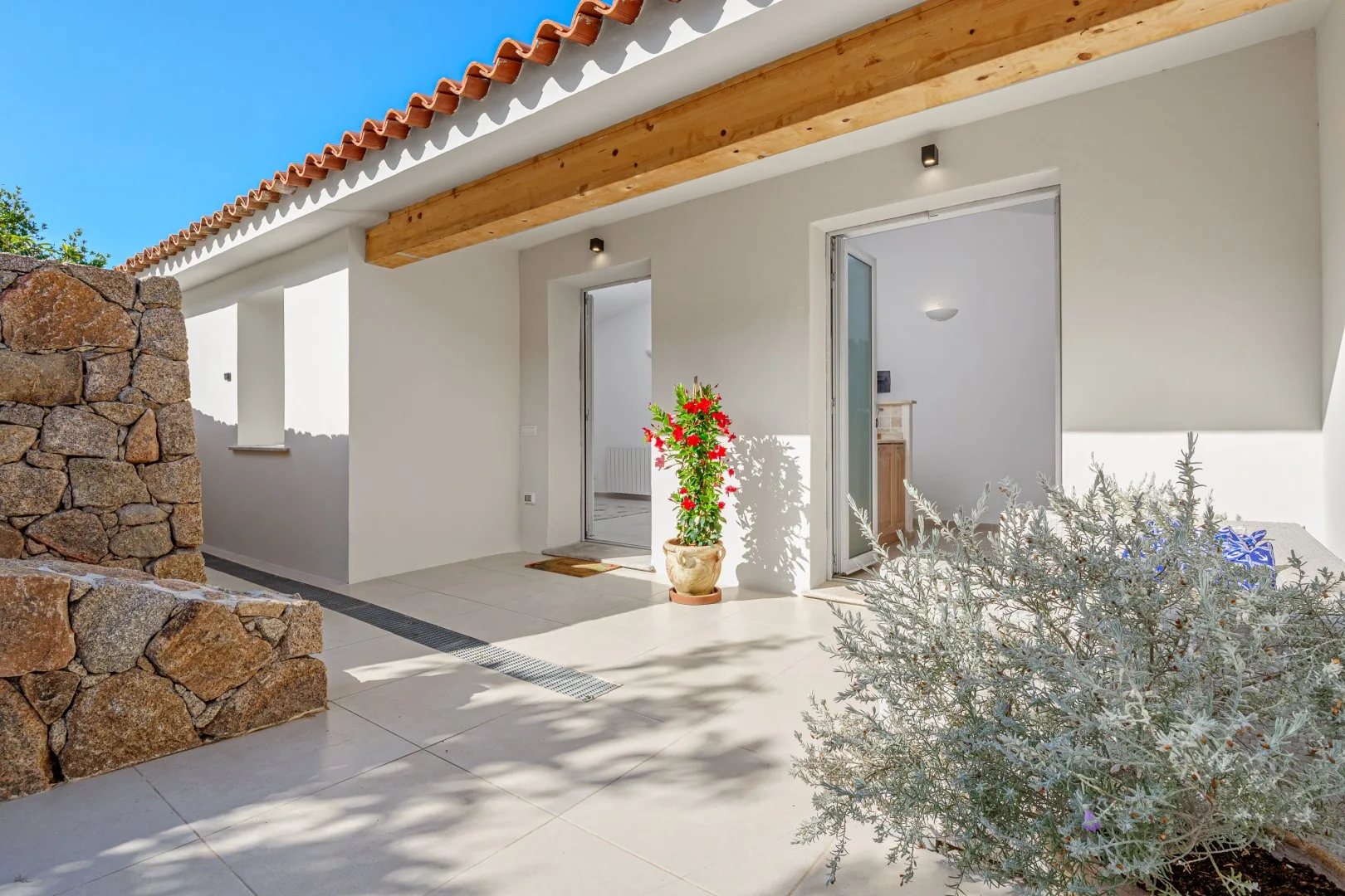 VILLA LA MADDALENA 6+2 - Sardinia