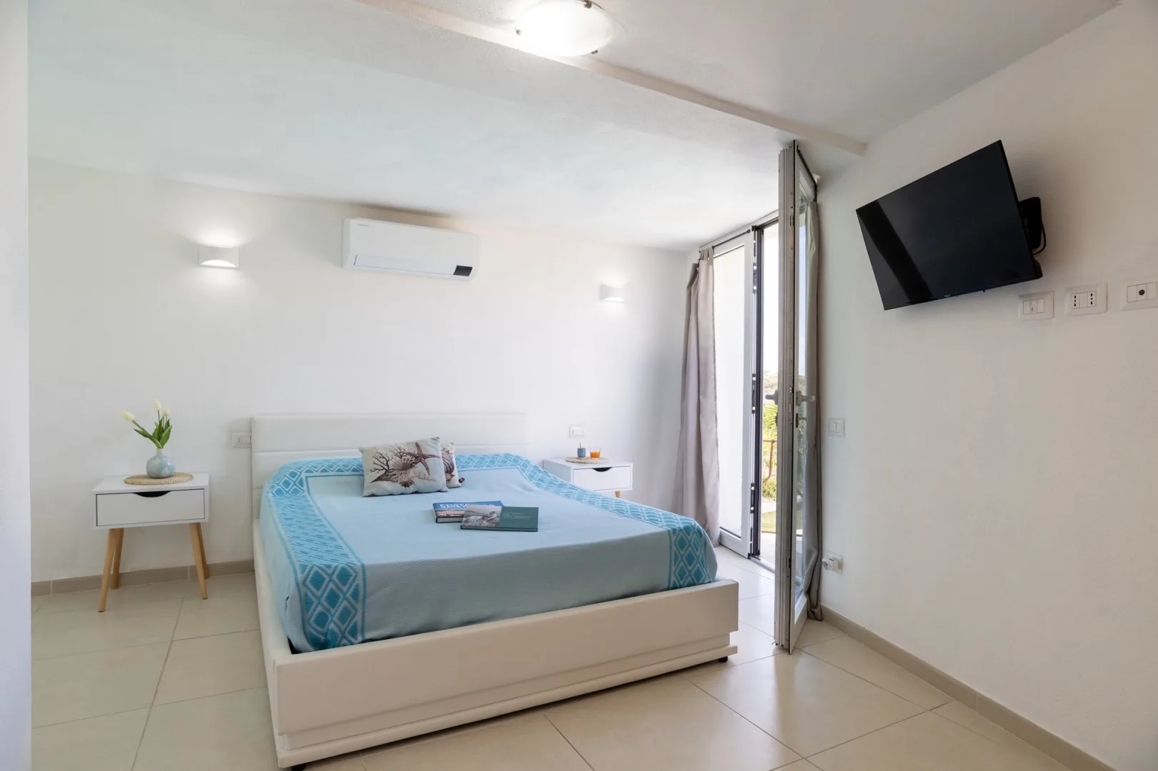 VILLA LA MADDALENA 6+2 - Sardinia