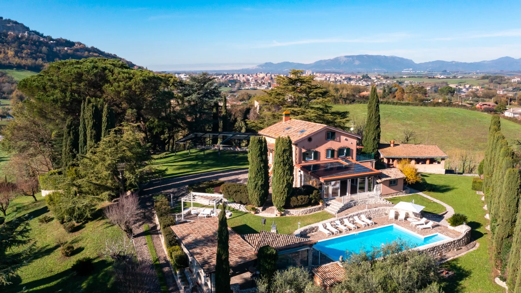 TENUTA CAVI 10 - Lazio
