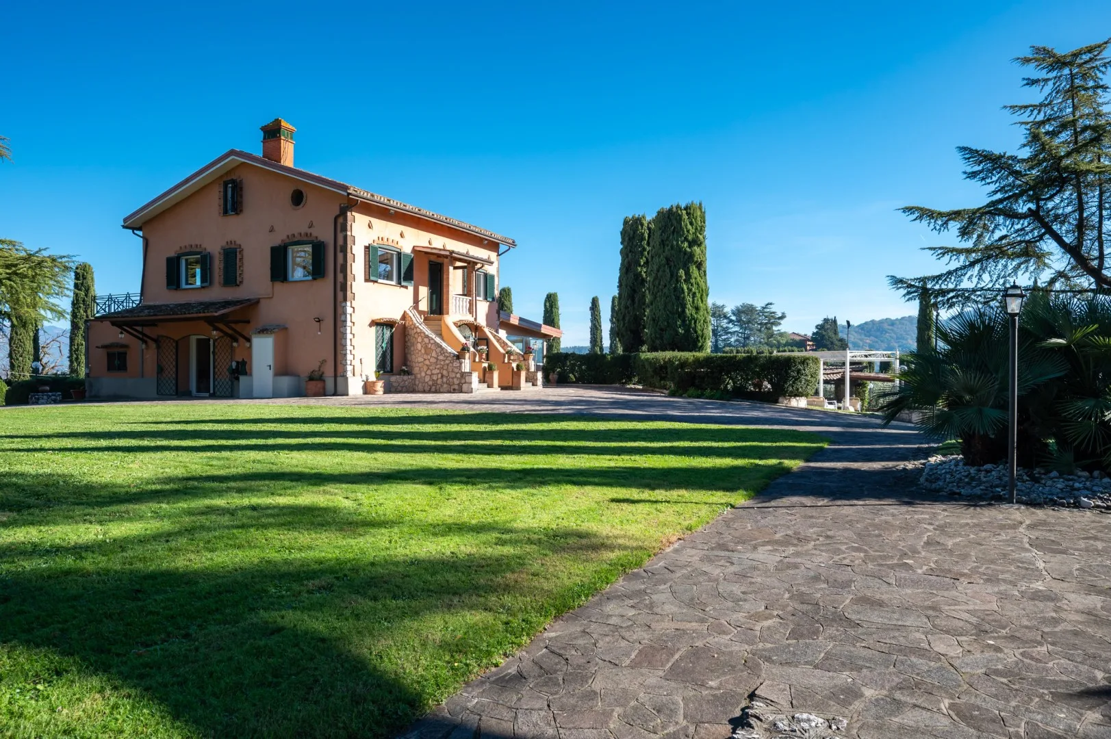 TENUTA CAVI 10 - Lazio