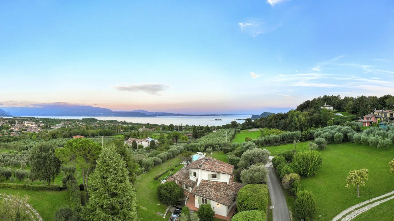 VILLA DEL PRATO 8 - Lombardy