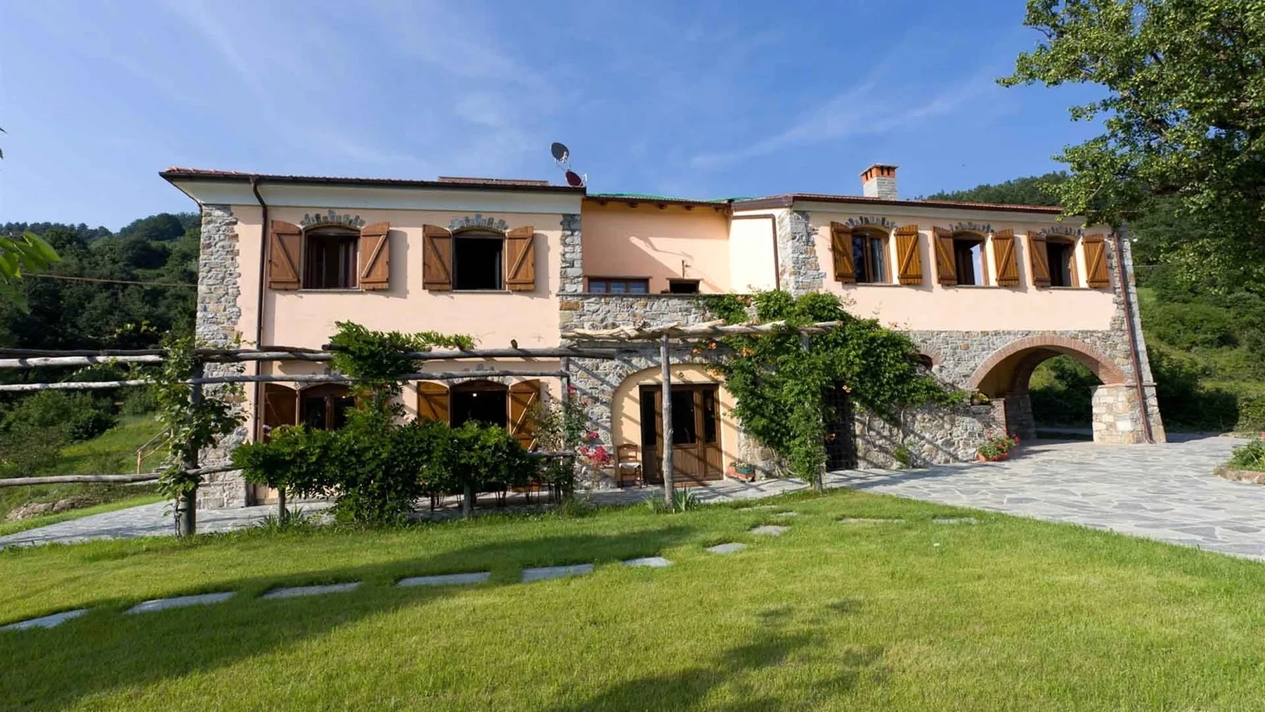 VILLA ARBEIO 8+6 - Liguria