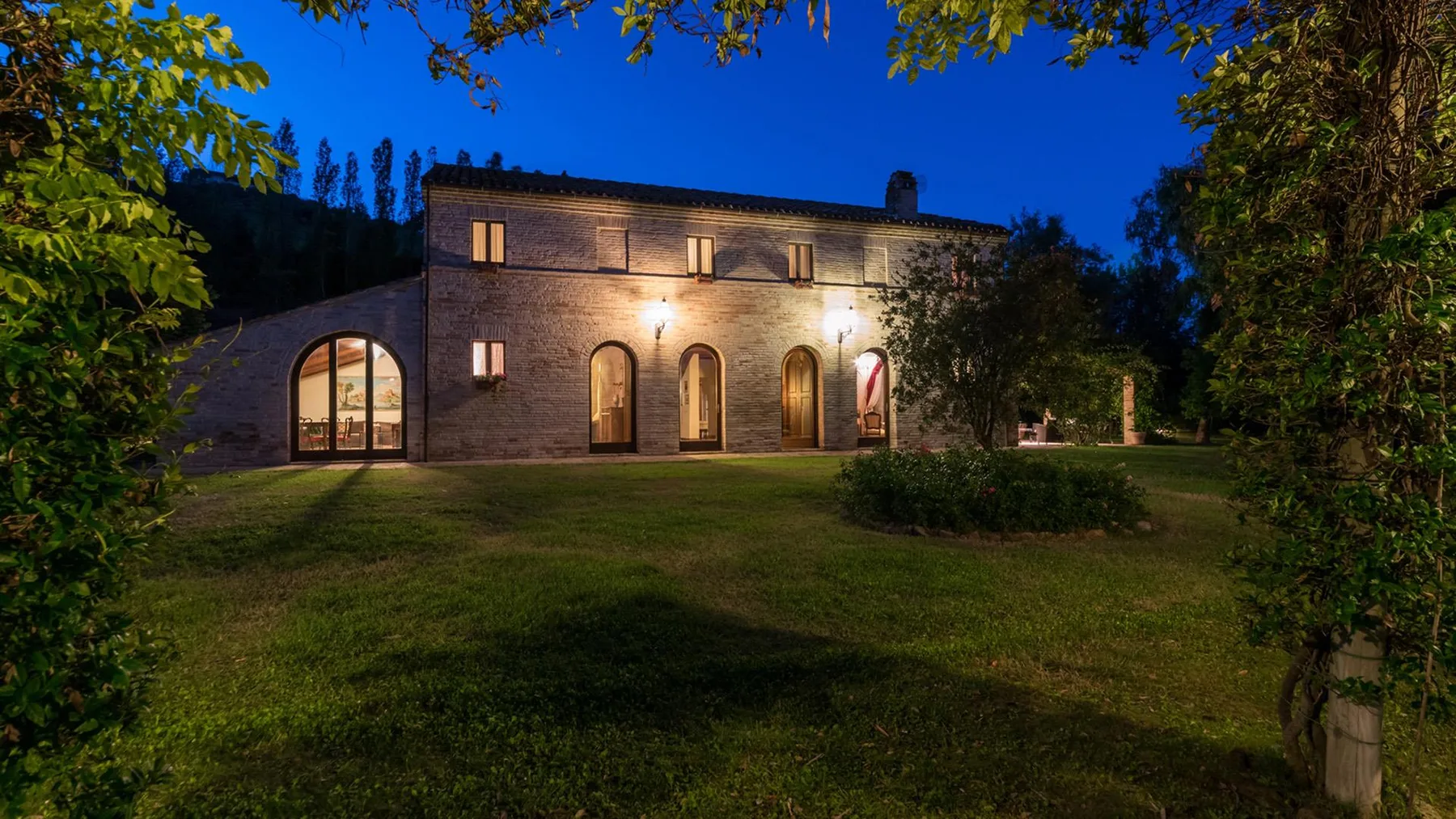 VILLA AMBRAH 12+1 - Marche