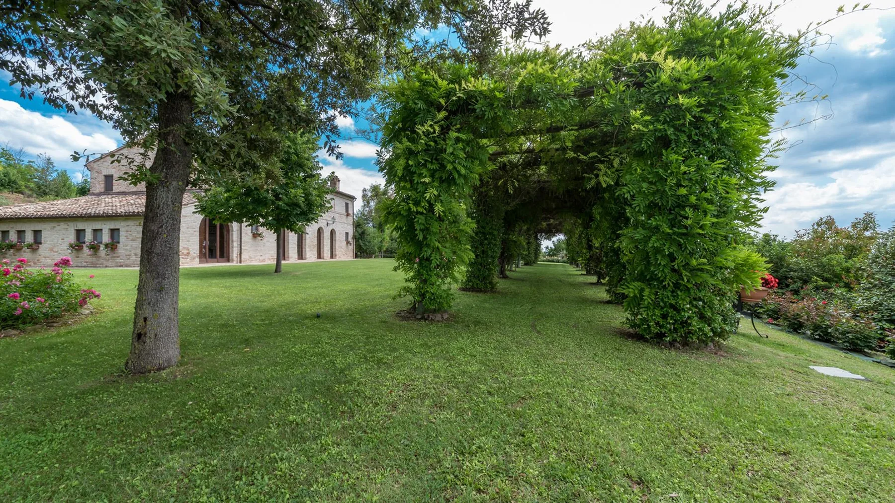VILLA AMBRAH 12+1 - Marche
