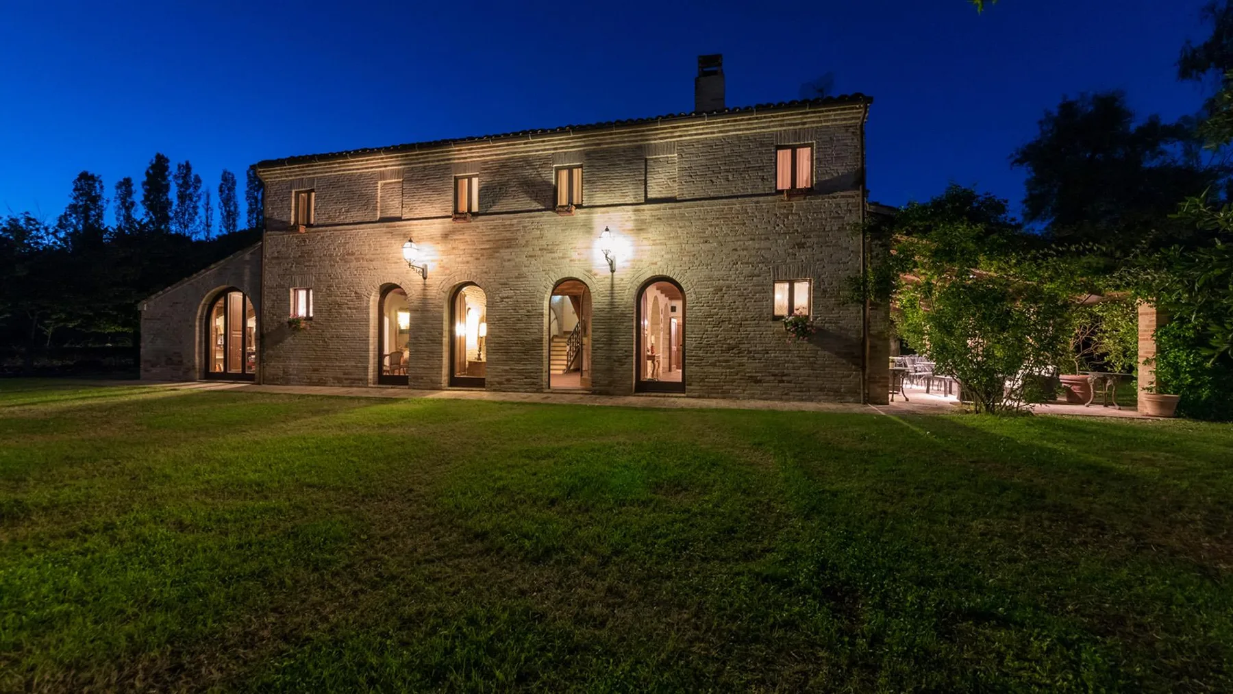 VILLA AMBRAH 12+1 - Marche