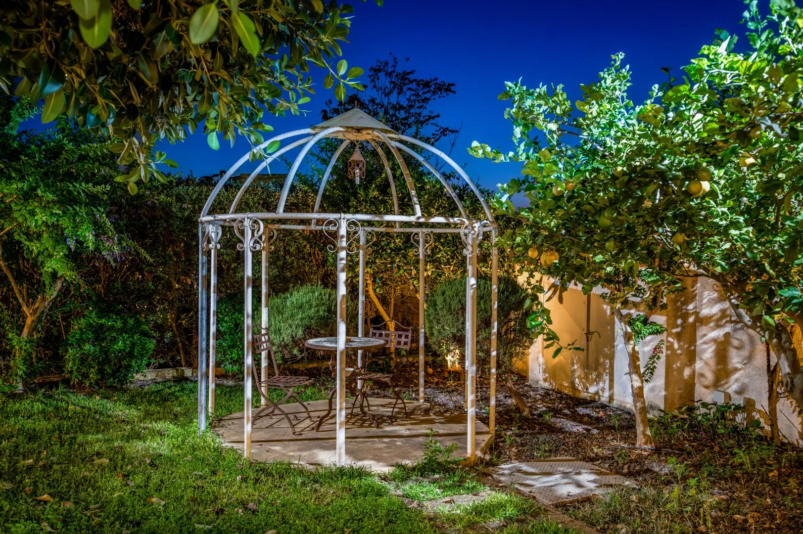 CASALE DOME' 14+2 - Sicily