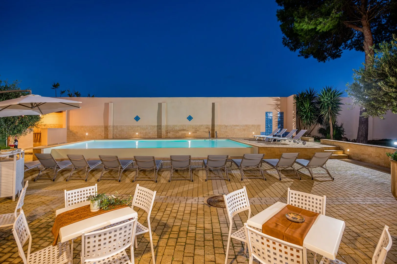 CASALE DOME' 14+2 - Sicily