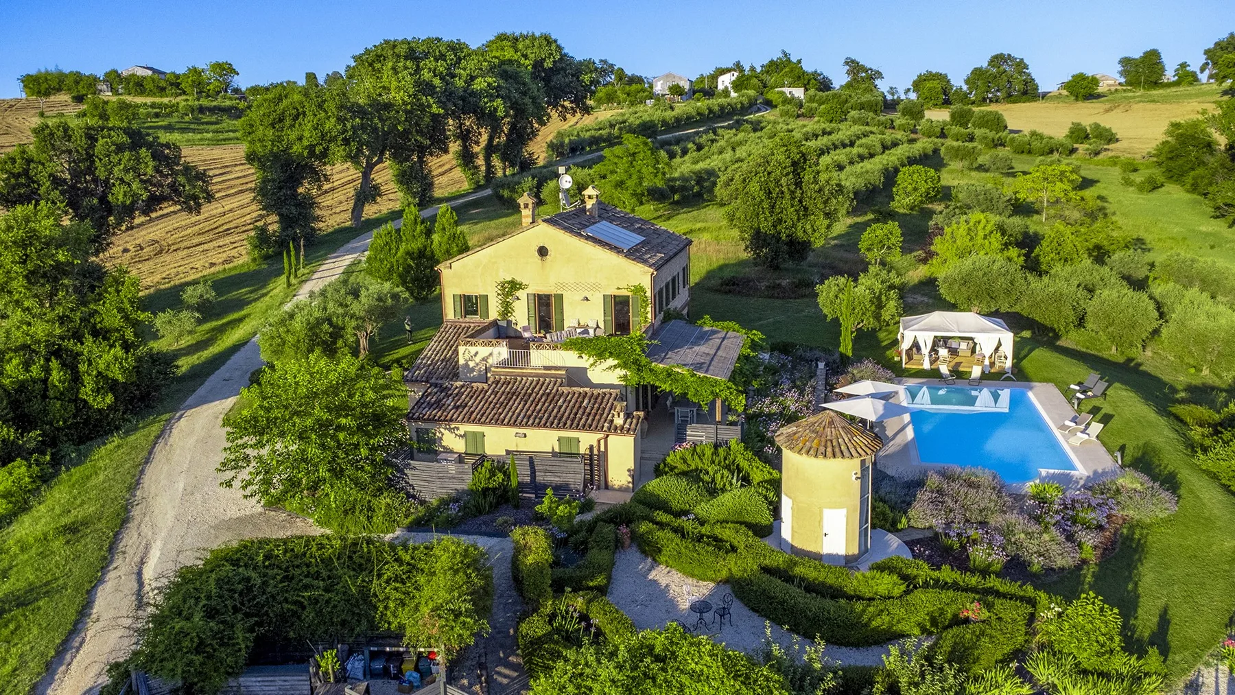 CASA SANT'ELIA 7+3 - Marche