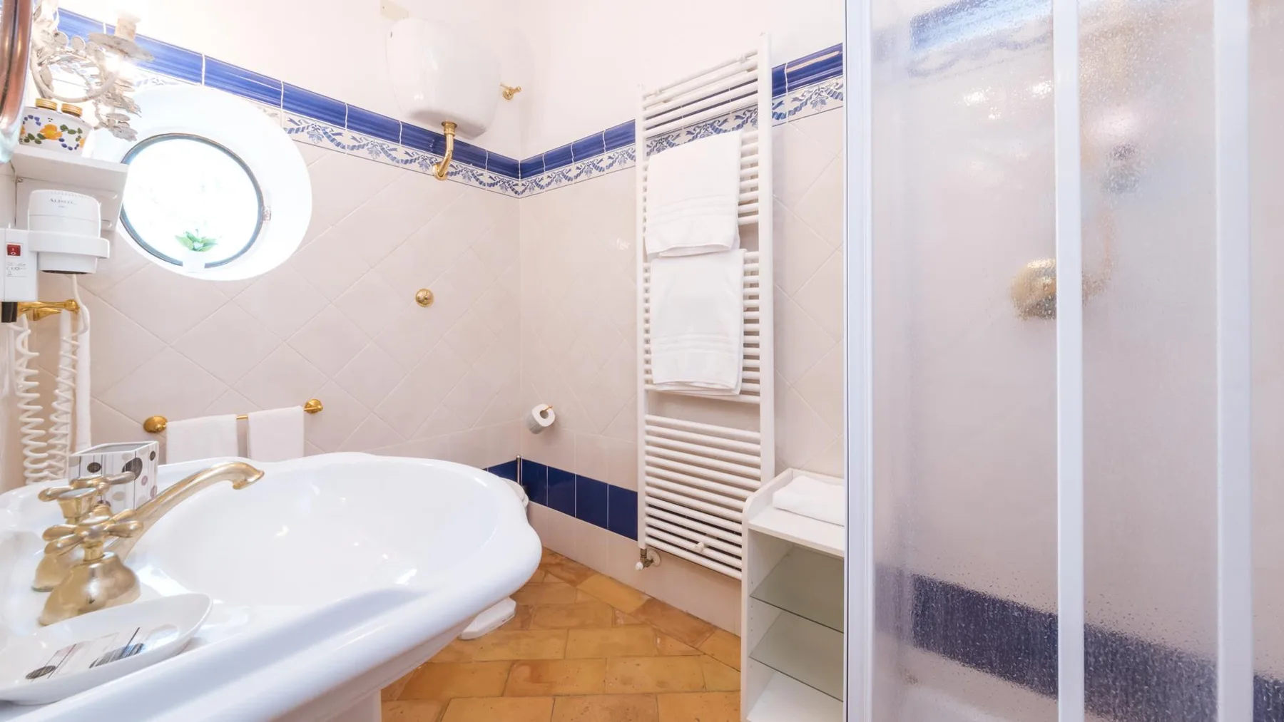 BORGO COLLE RIDENTE 13 - Marche