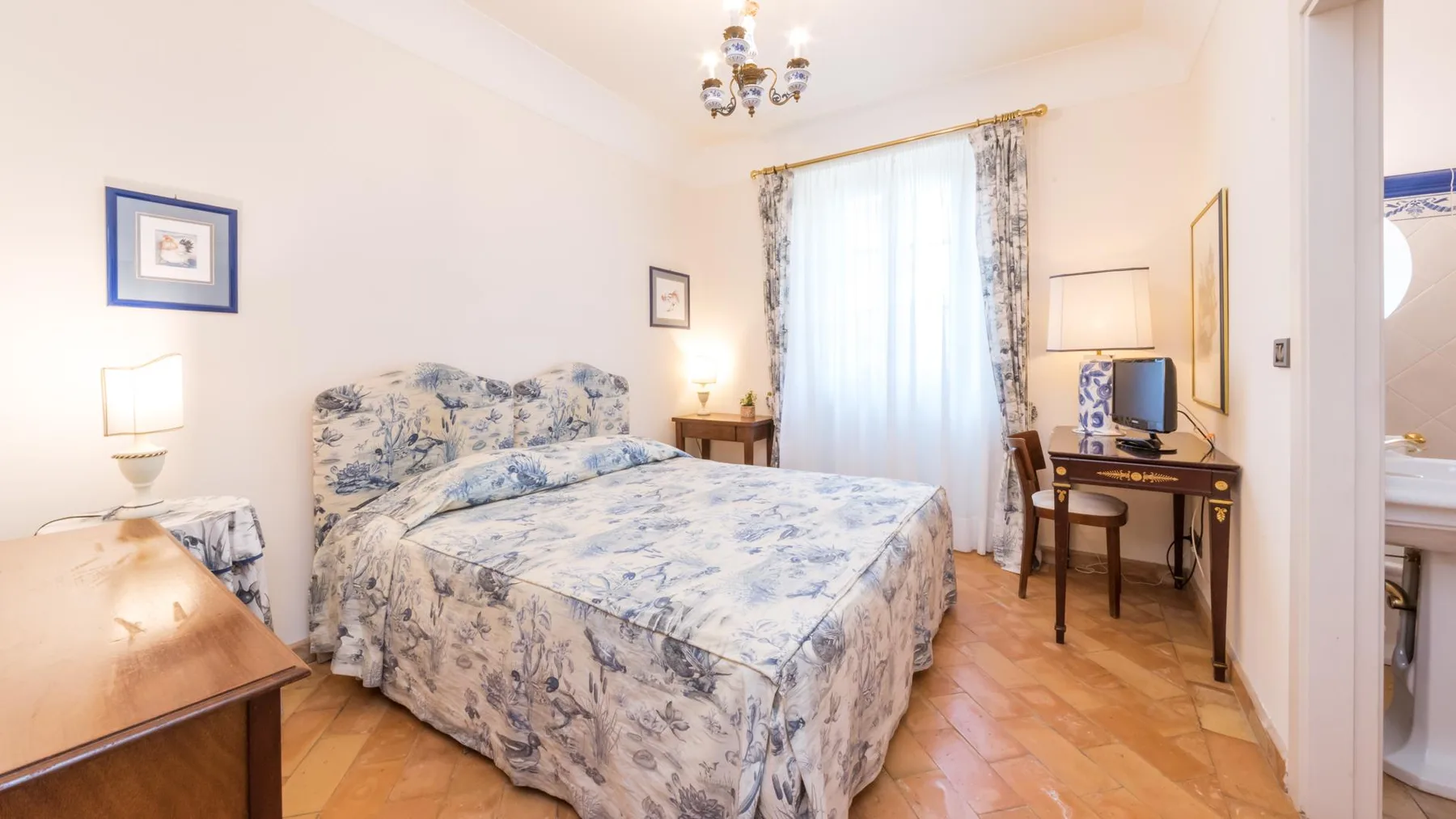BORGO COLLE RIDENTE 13 - Marche