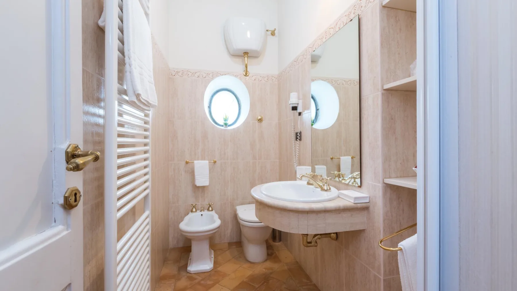 BORGO COLLE RIDENTE 13 - Marche