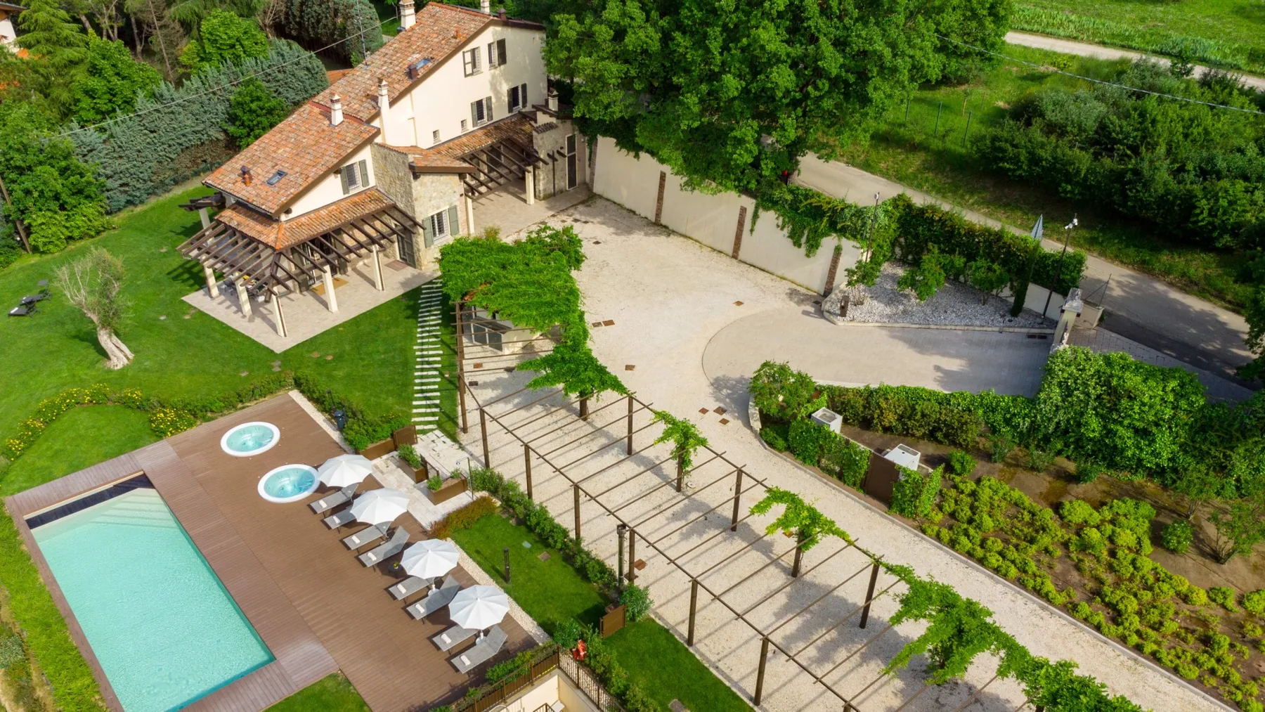 VILLA PERGOLA 8 - Emilia Romagna