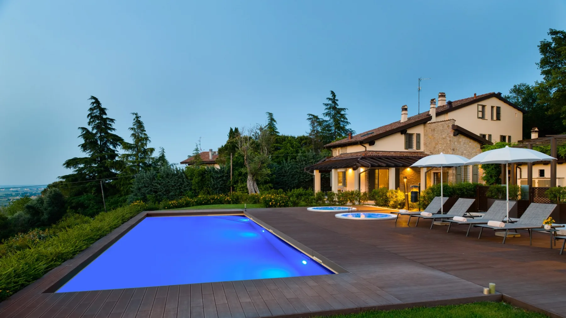 VILLA PERGOLA 8 - Emilia Romagna
