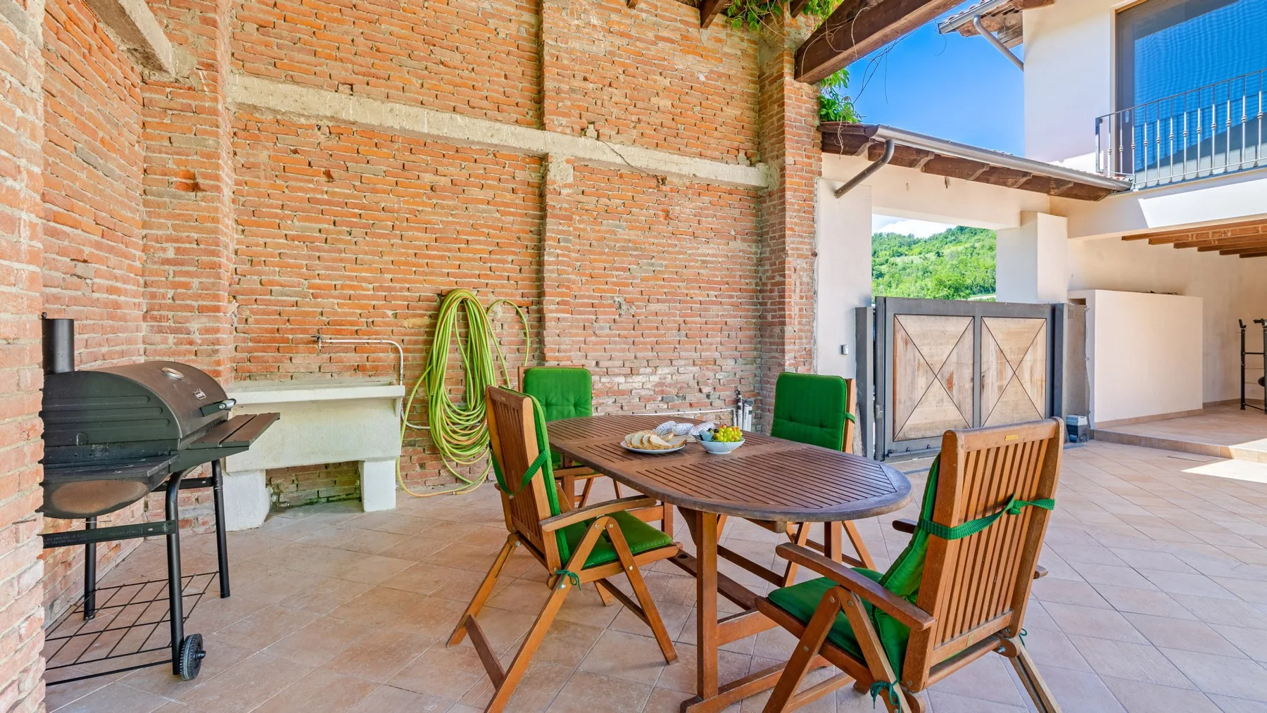 CASCINA LA VALLE 10+2 - Piedmont