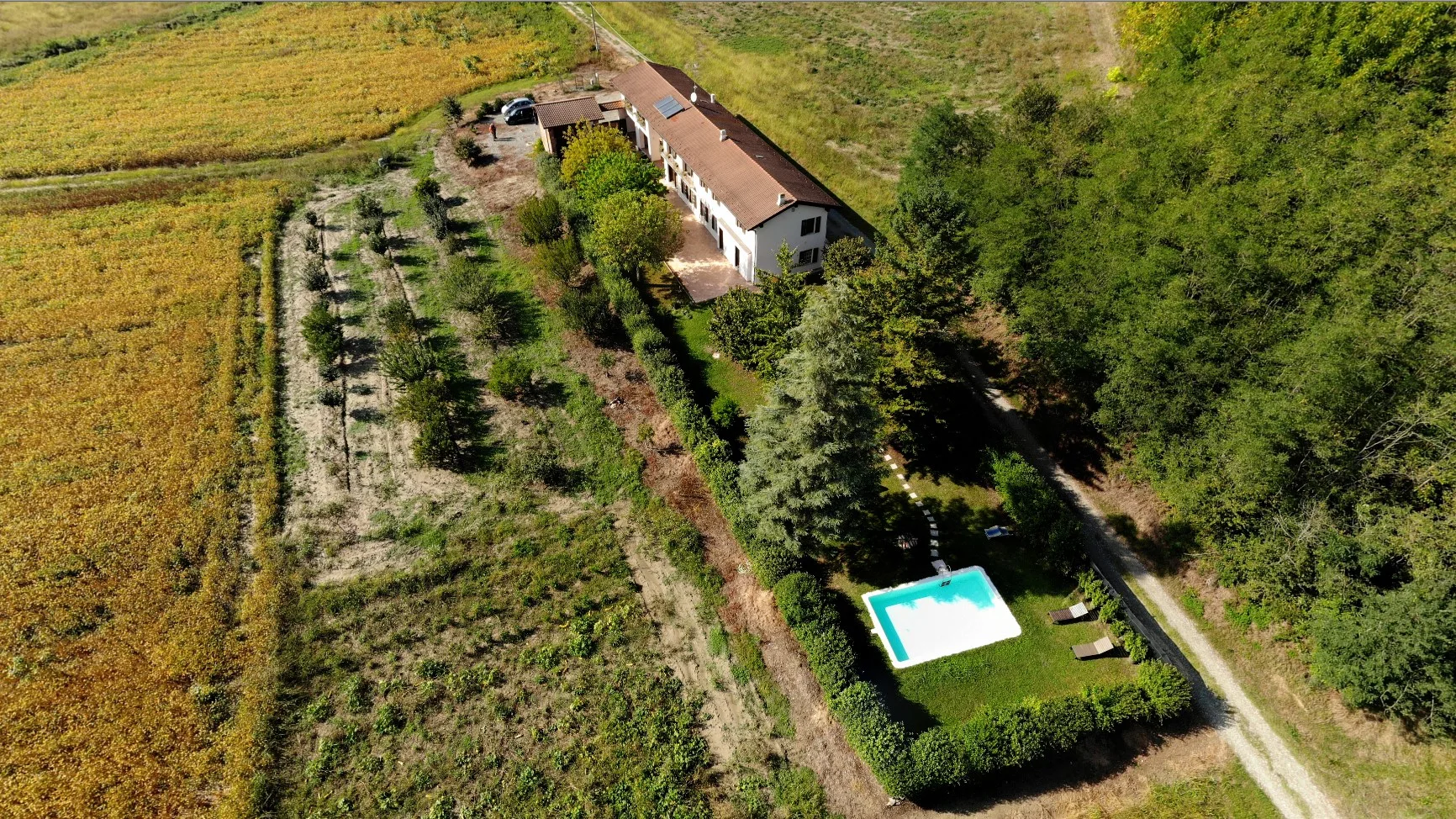 CASCINA LA VALLE 10+2 - Piedmont