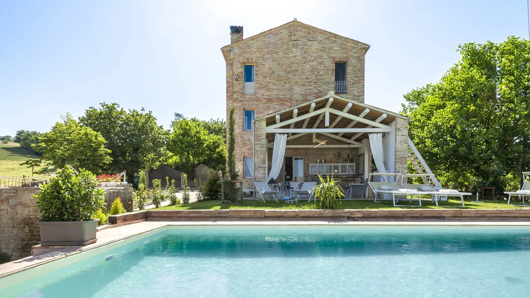CASA PILAR 4+1 - Marche
