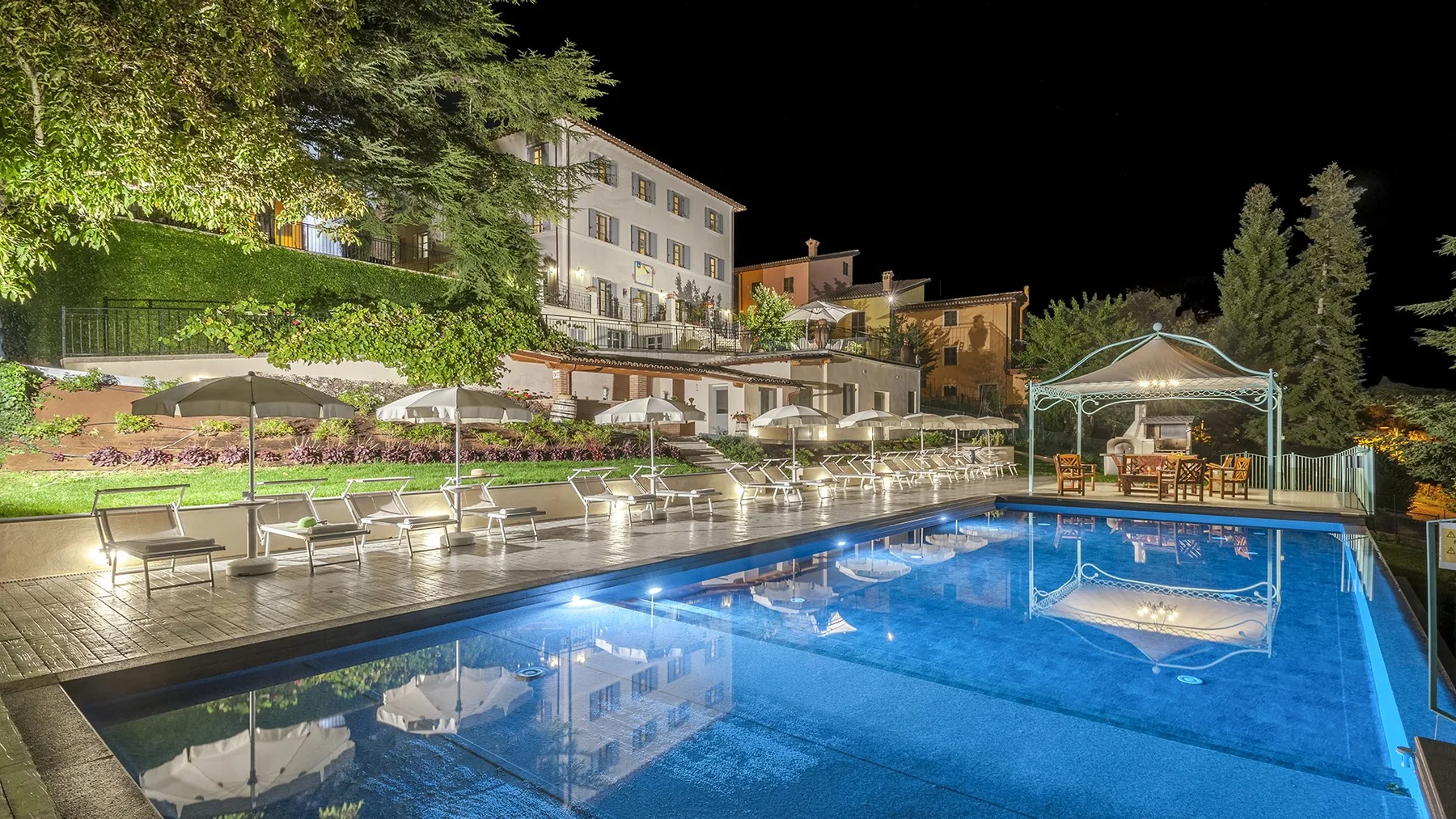 VILLA CAPPELLETTI 16+2 - Marche