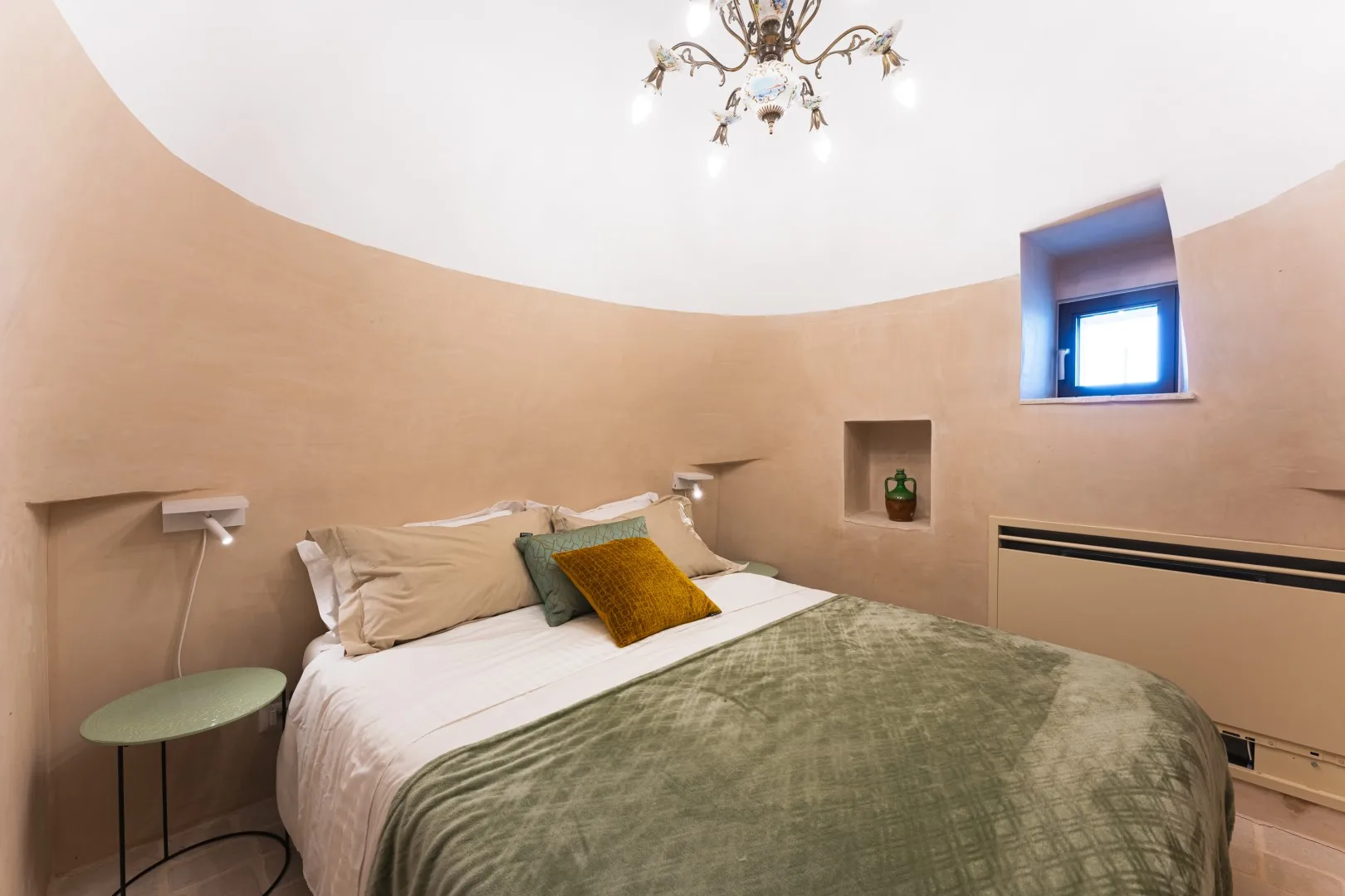TRULLI FIORI DI MANDORLO 6 - Puglia