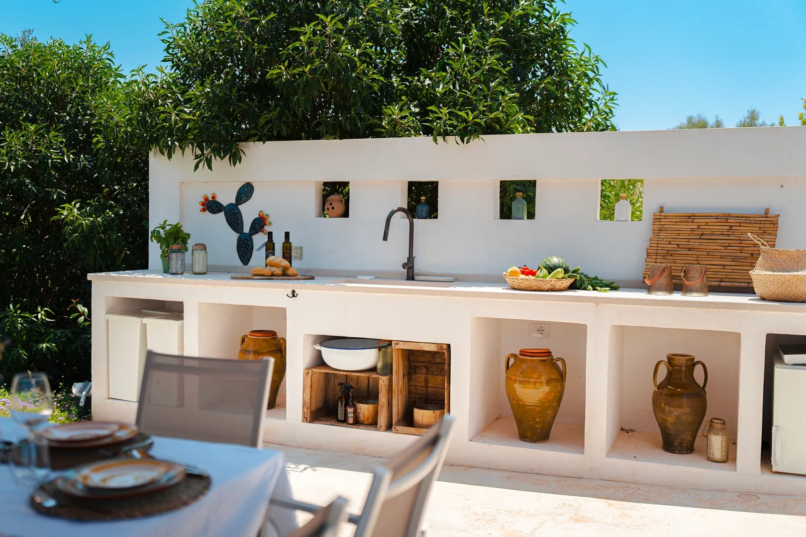 TRULLI FIORI DI MANDORLO 6 - Puglia