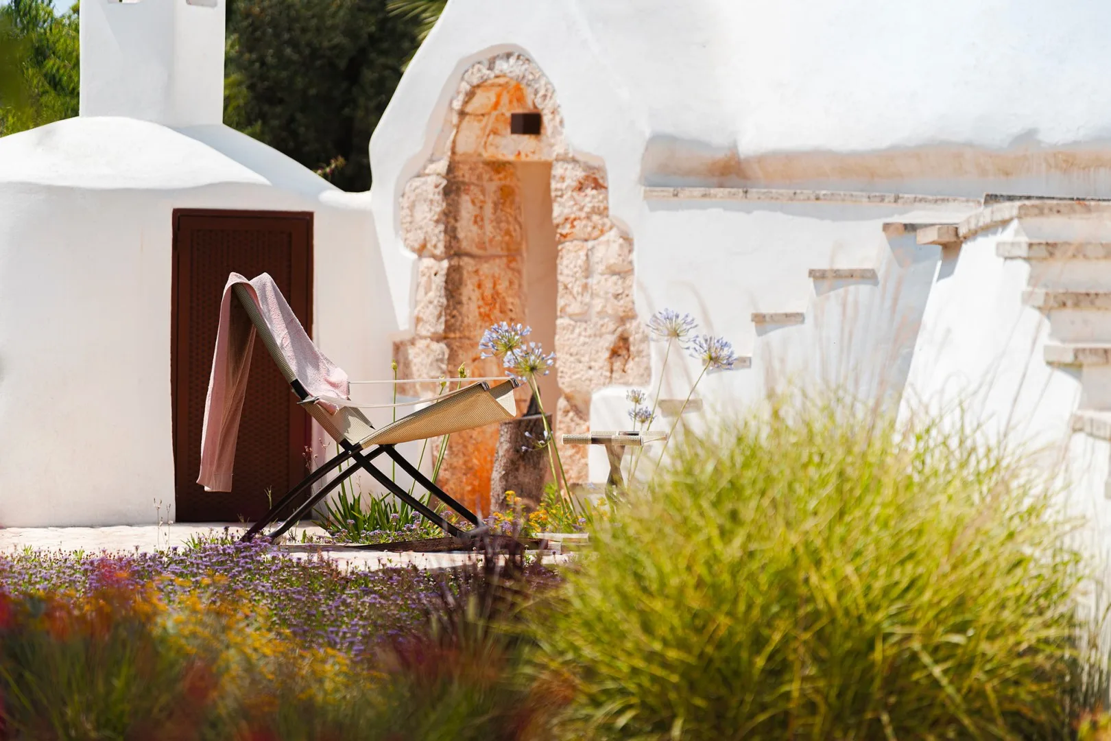 TRULLI FIORI DI MANDORLO 6 - Puglia