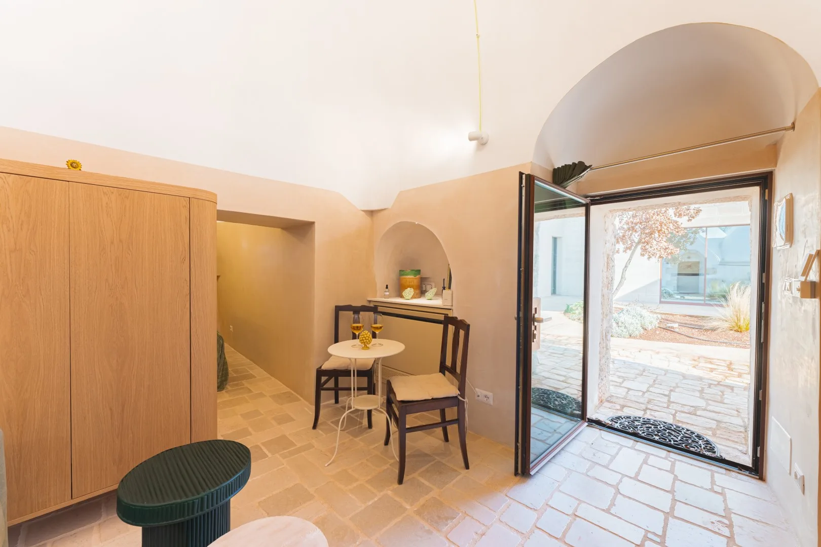 TRULLI FIORI DI MANDORLO 6 - Puglia