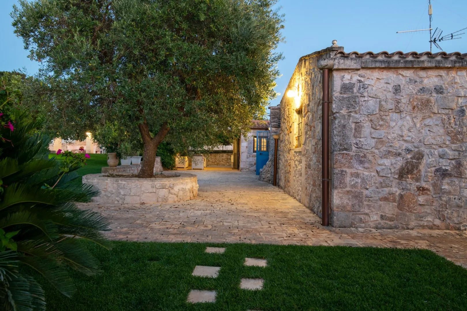 TRULLI ITALIA 6+2 - Puglia