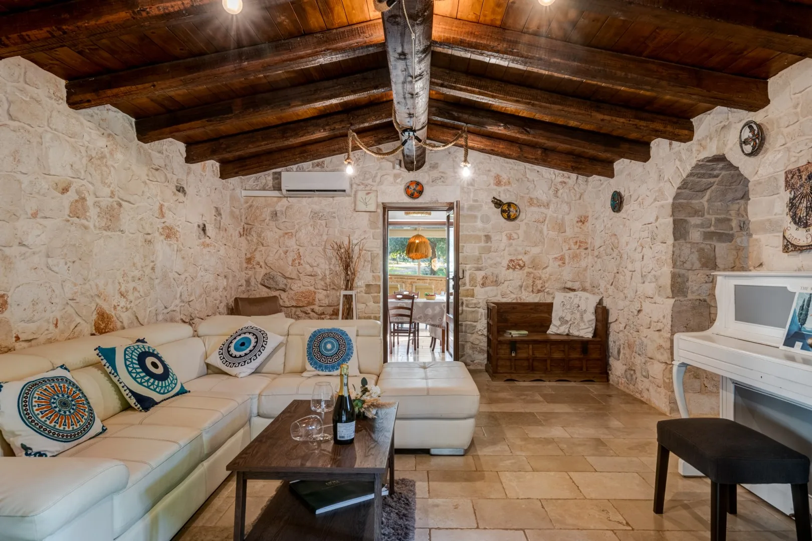 TRULLI ITALIA 6+2 - Puglia