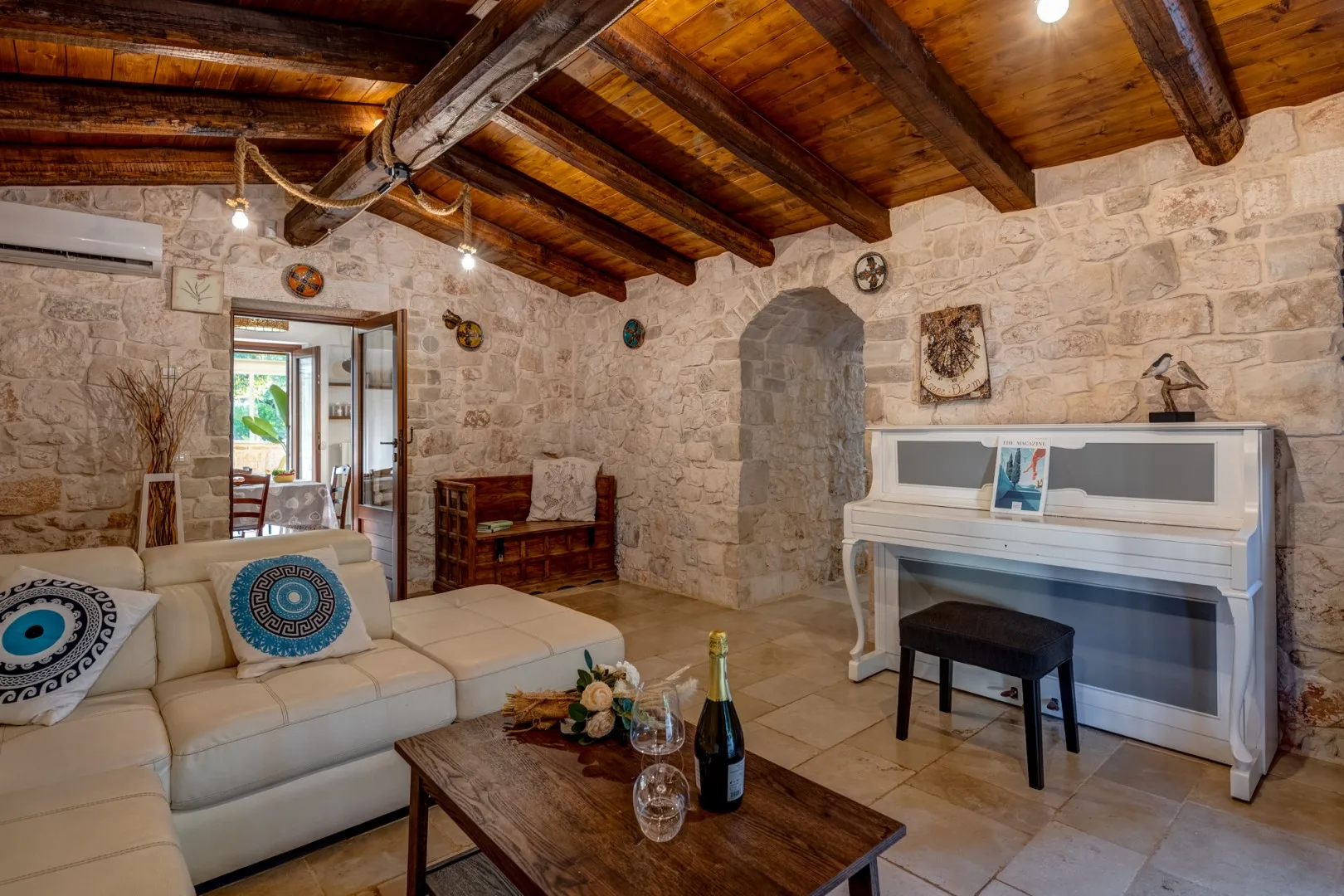 TRULLI ITALIA 6+2 - Puglia