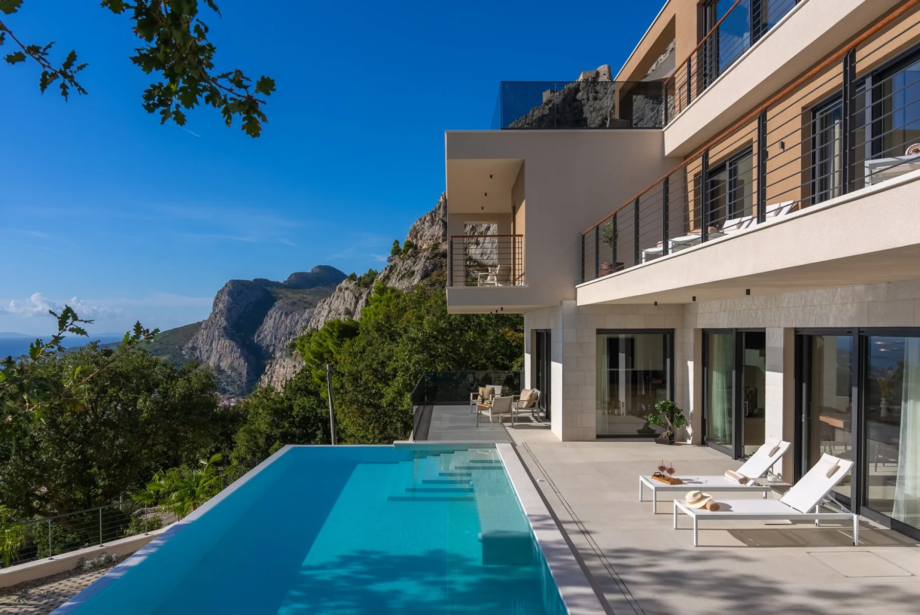 Luxury Villa La Mirada