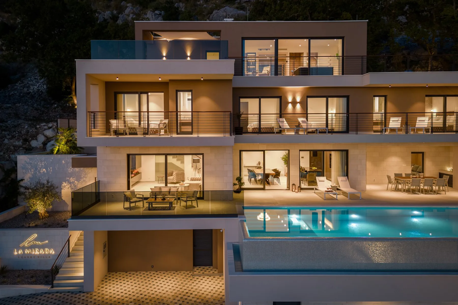 Luxury Villa La Mirada