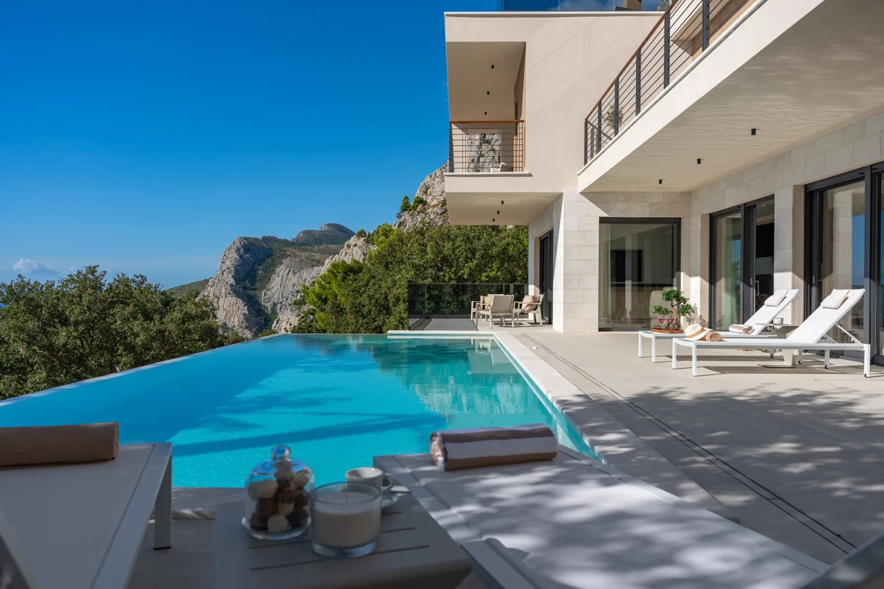 Luxury Villa La Mirada