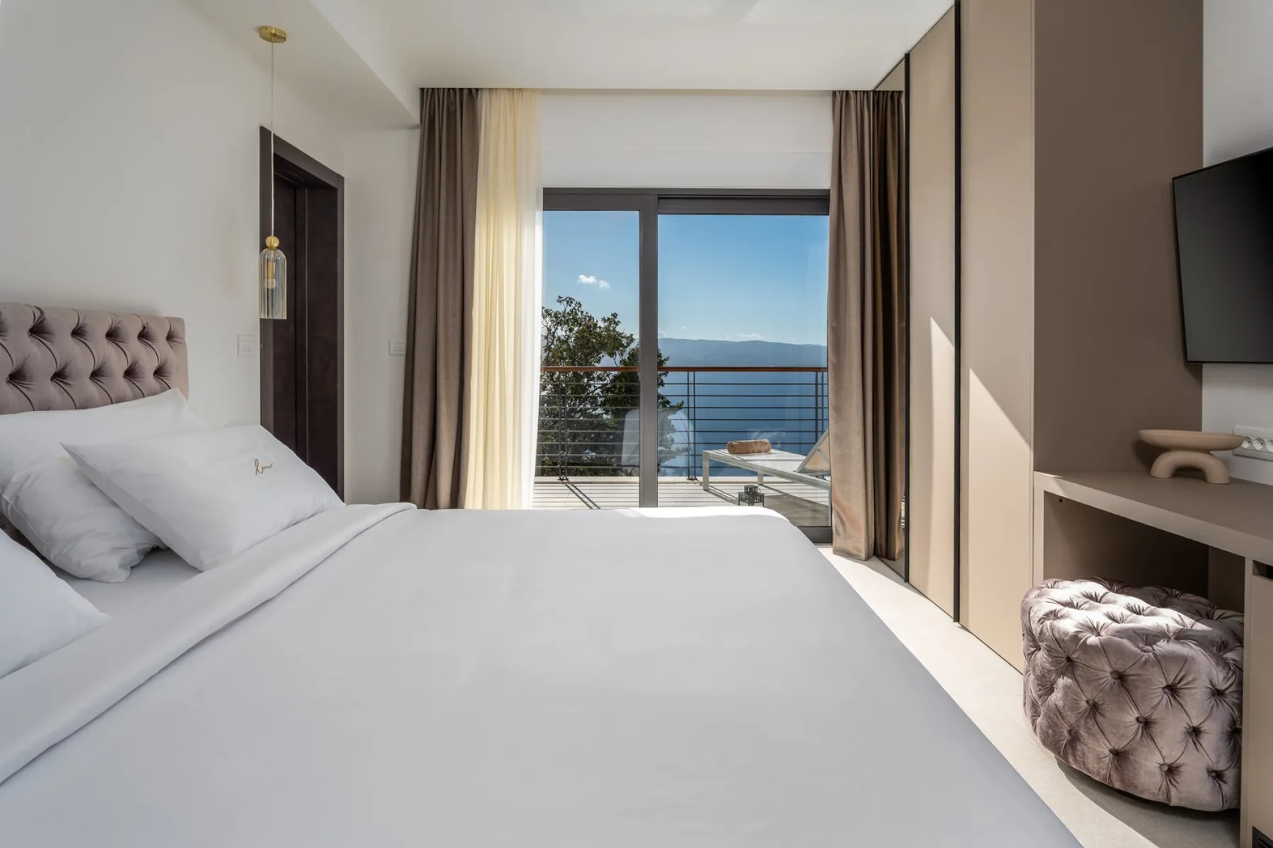 Luxury Villa La Mirada