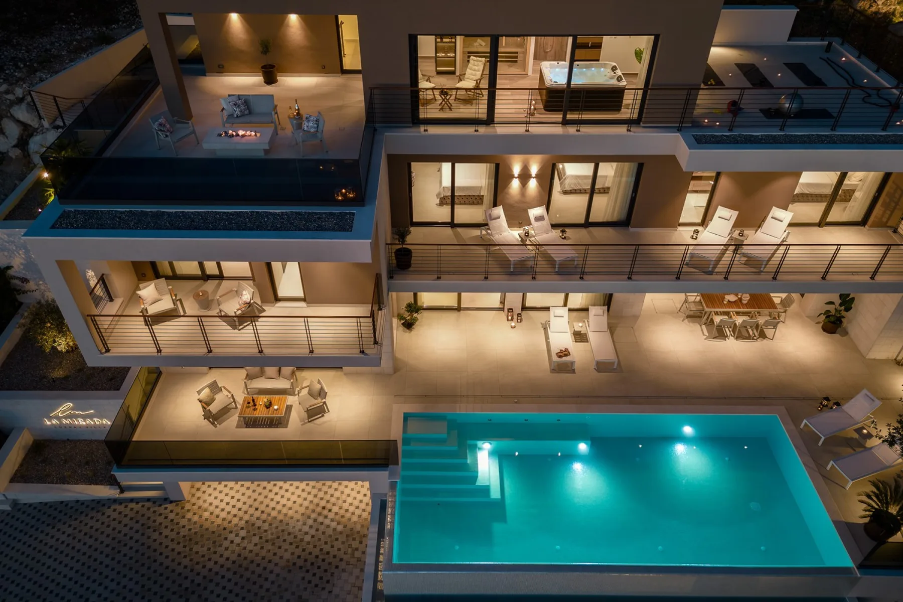Luxury Villa La Mirada