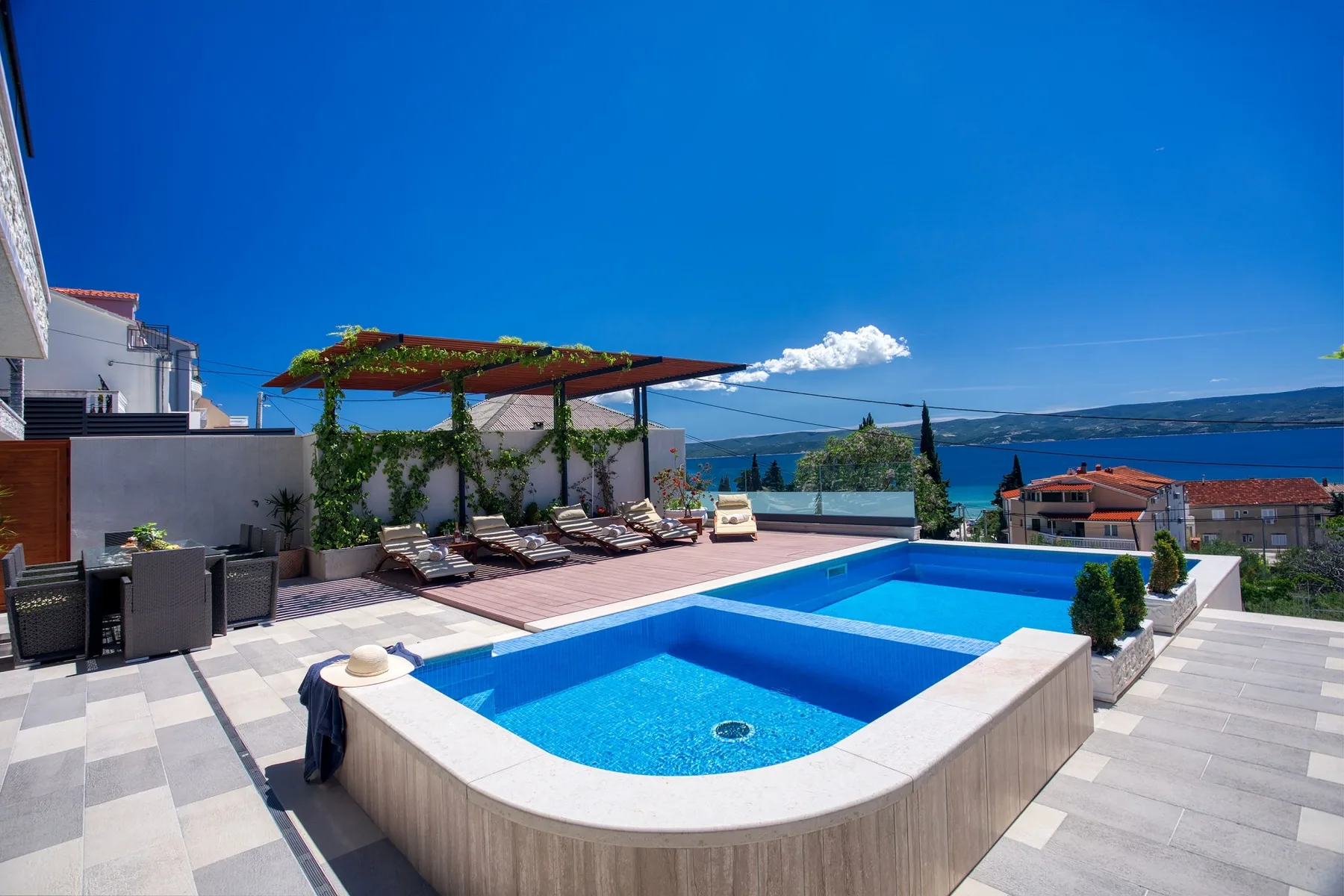 Luxury Villa Paradise