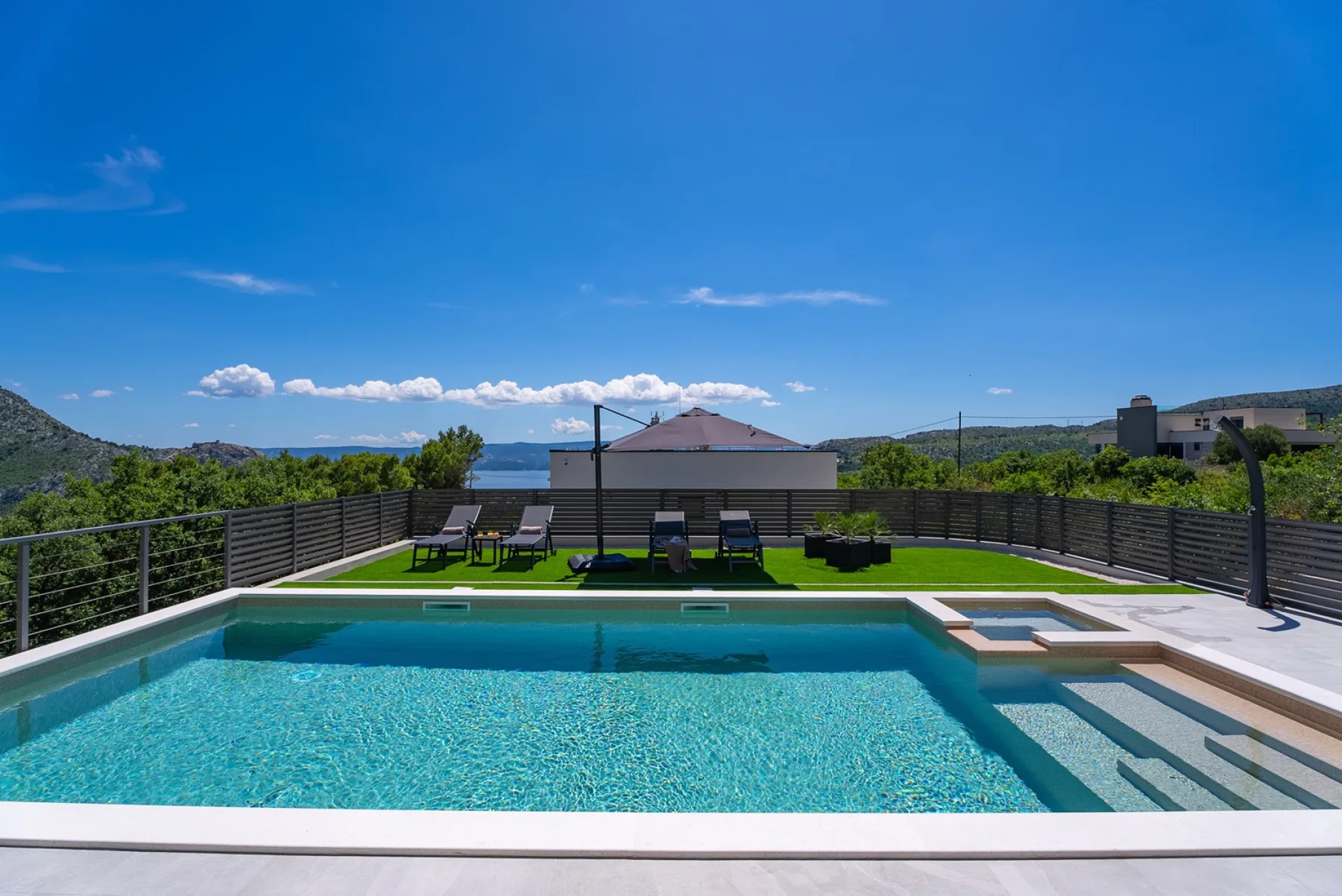 Villa River Hills