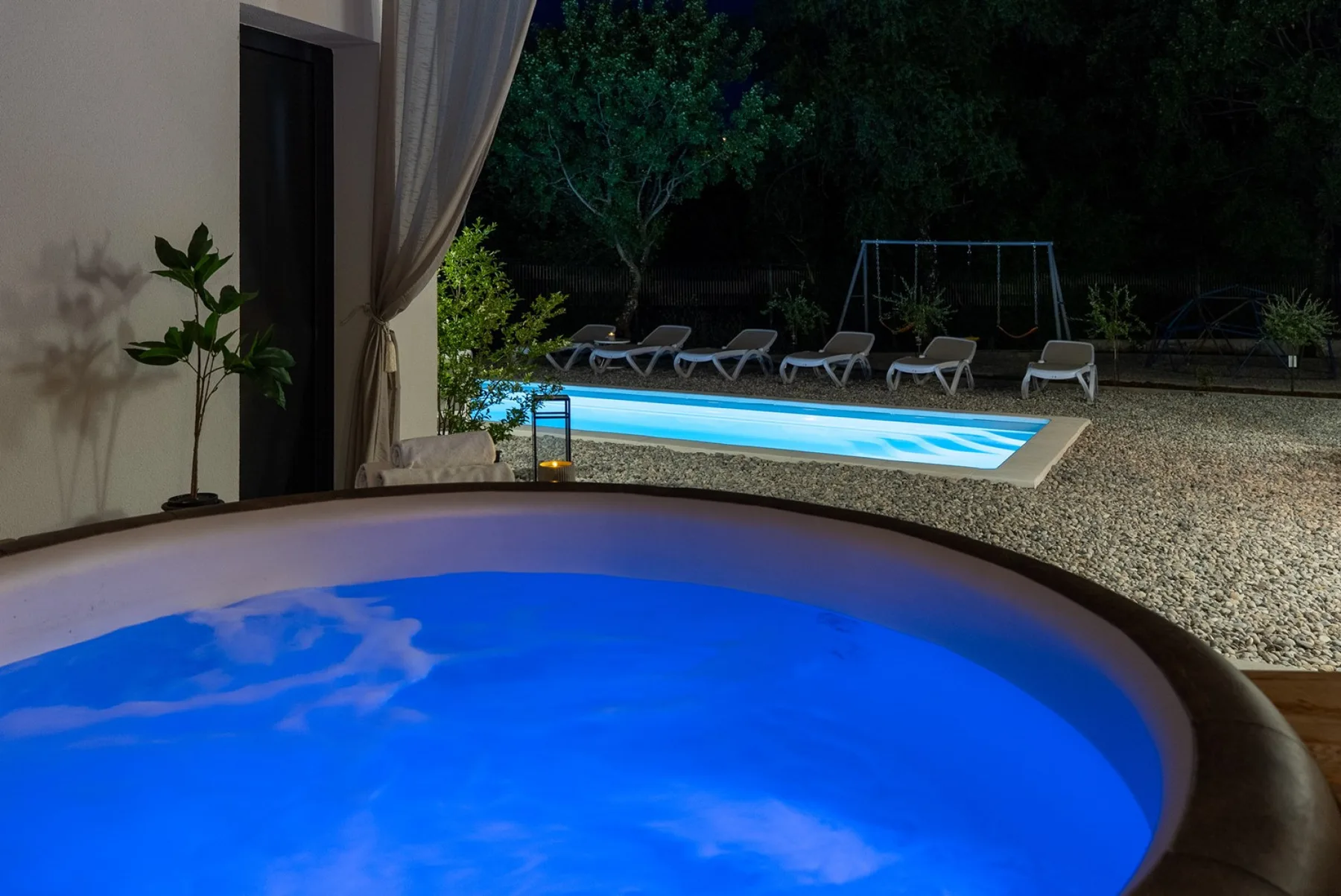 New! Villa Ellamar