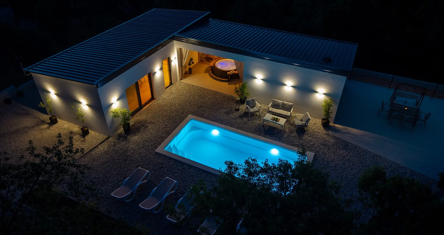 New! Villa Ellamar