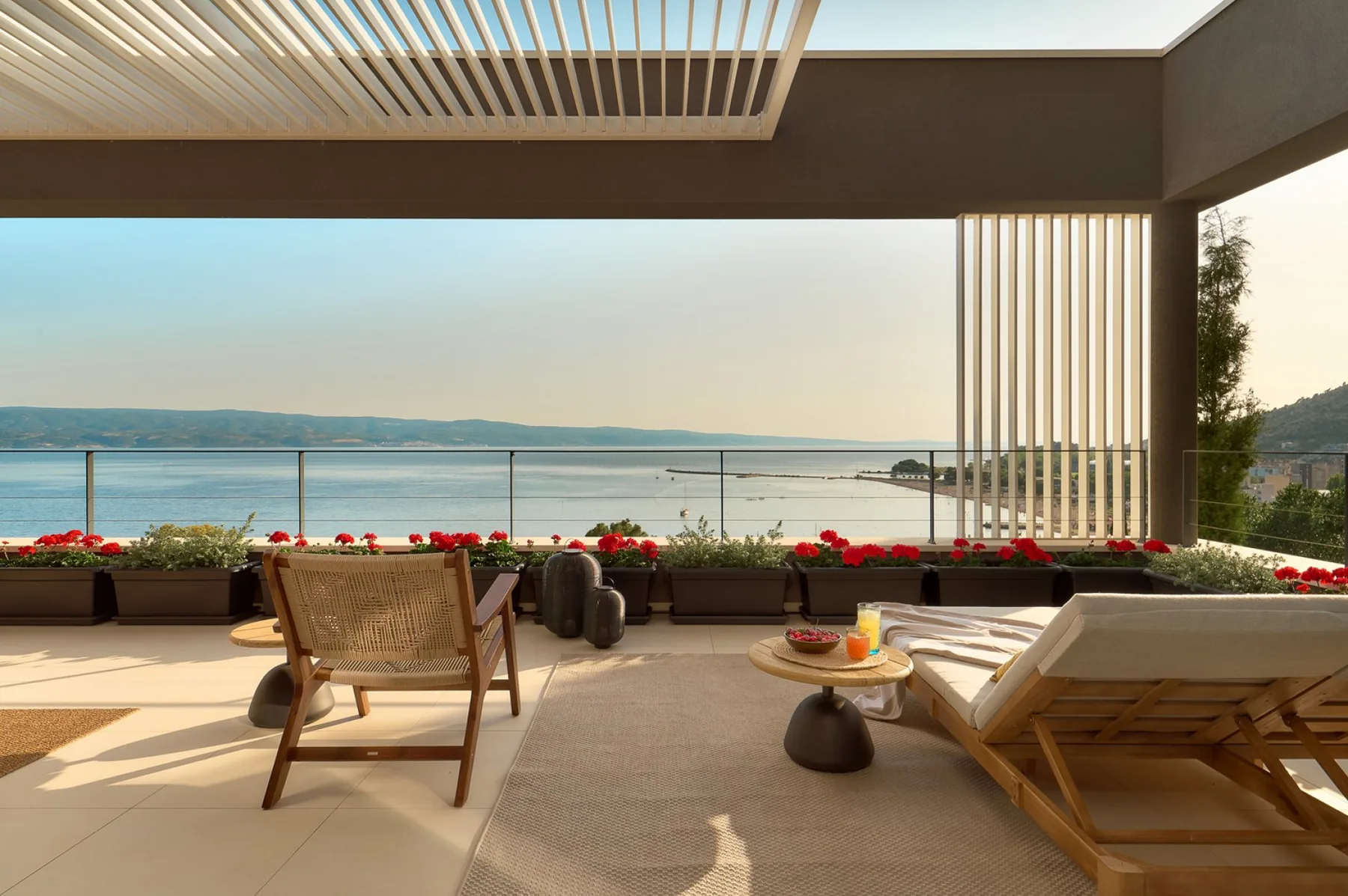 Seaview Villa Flora